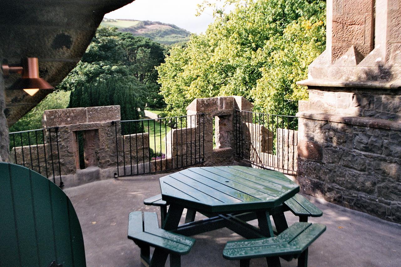 Barbican Glenarm エクステリア 写真